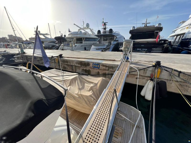 Sea Ray L650 Fly