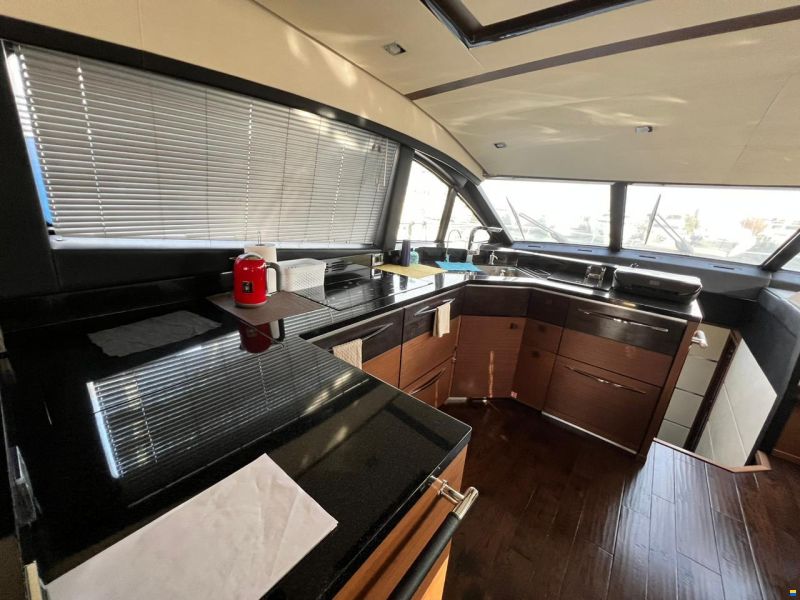 Sea Ray L650 Fly