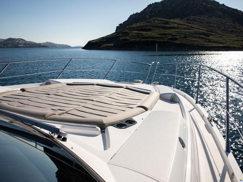 Sunseeker Predator 57