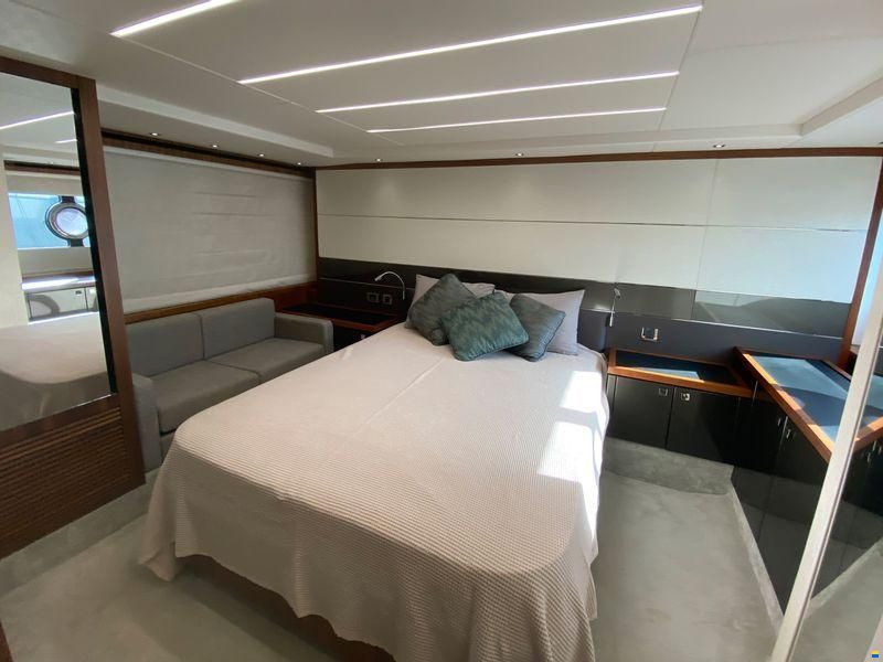 Sunseeker Predator 57