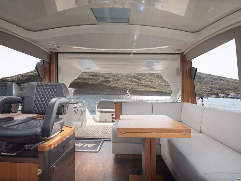 Sunseeker Predator 57