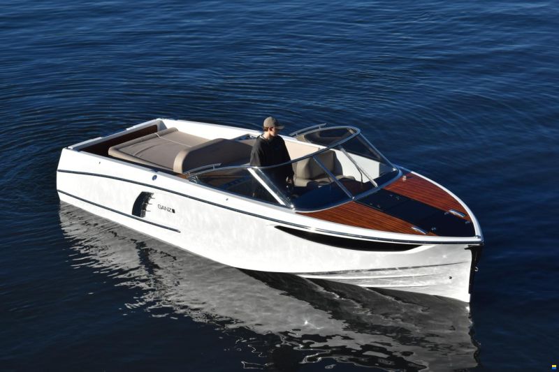 Ganz Boats Ovation 7.6 Cabin