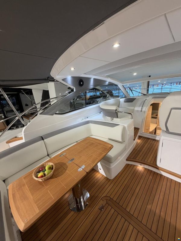 Princess V40