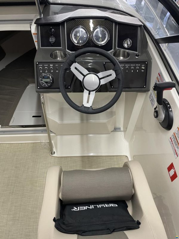 Bayliner Vr5 Cuddy Aussenborder