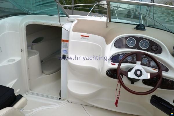 Chris-Craft 215 Cuddy