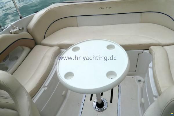 Chris-Craft 215 Cuddy