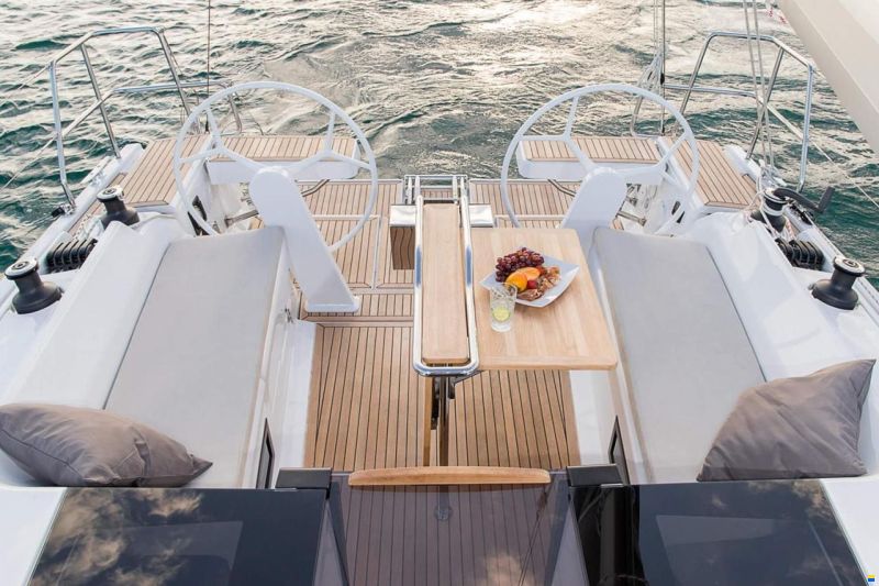 Hanse 388