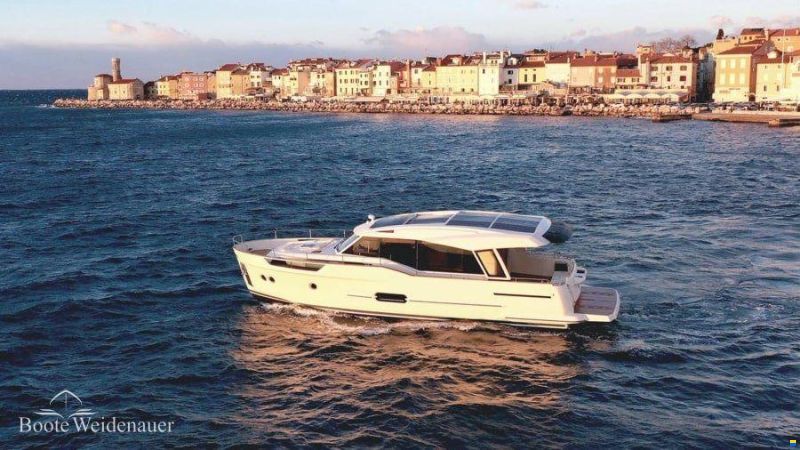 Greenline 48 COUPE