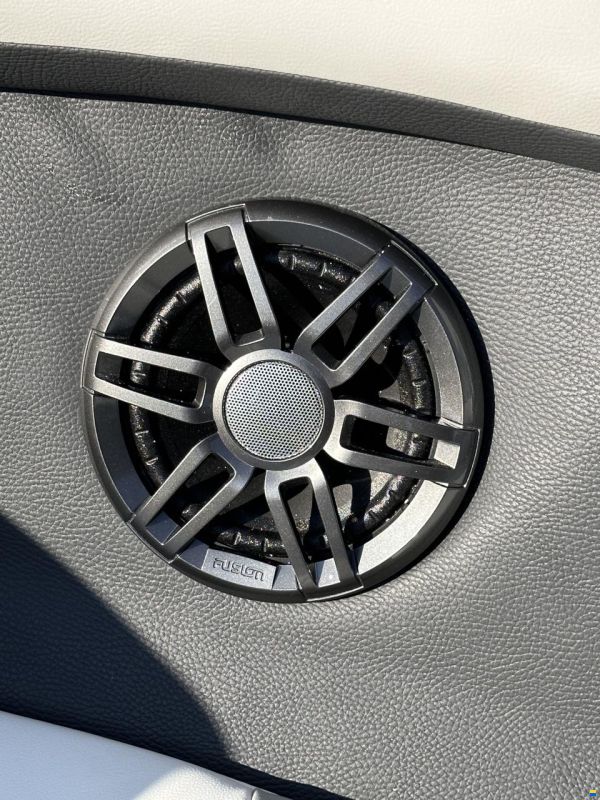 Regal 2000 ES Bowrider