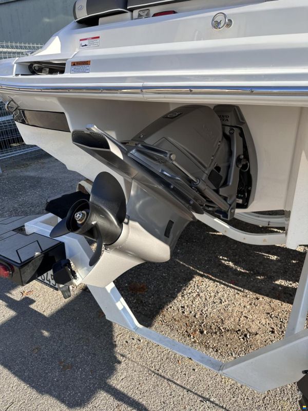 Regal 2000 ES Bowrider