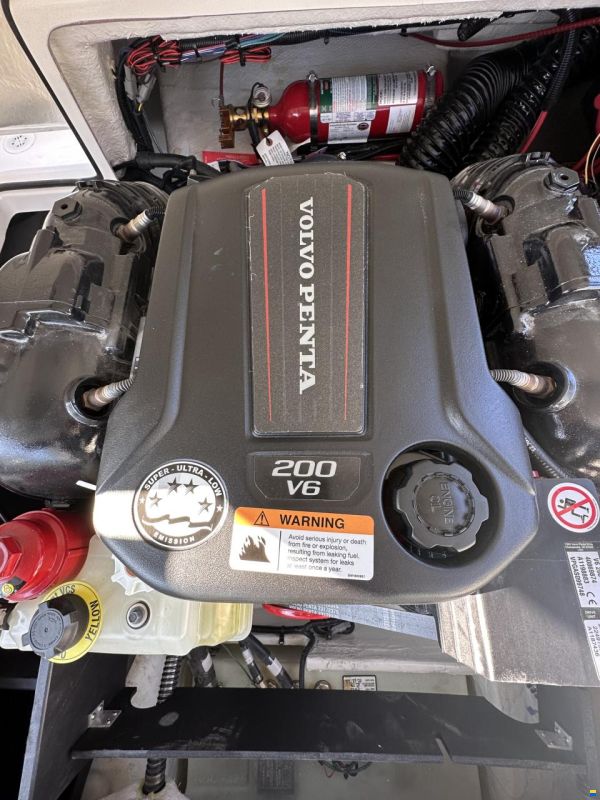 Regal 2000 ES Bowrider