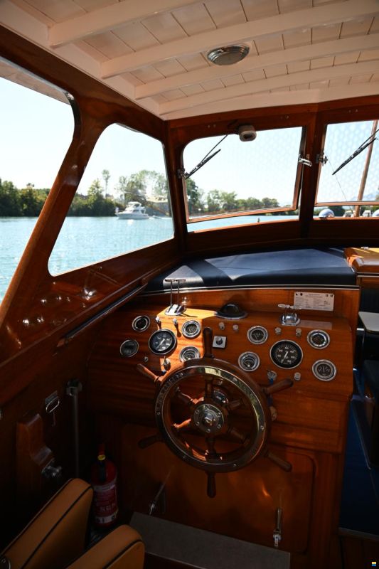 Swiss Craft Sedan Express Cruiser