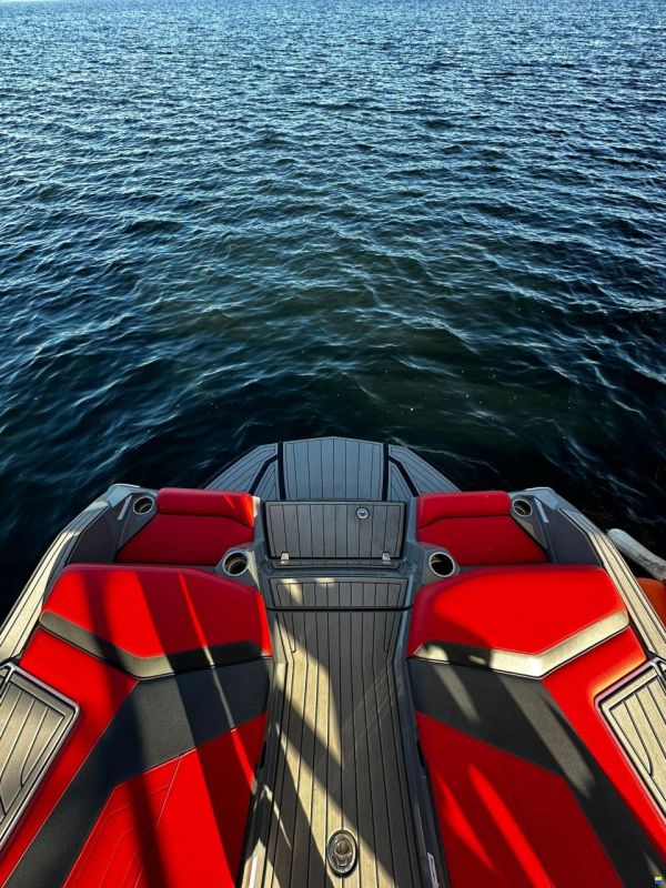 Nautique G23