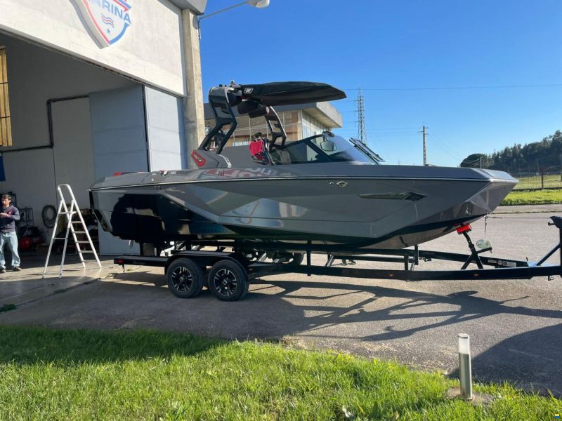 Nautique G23
