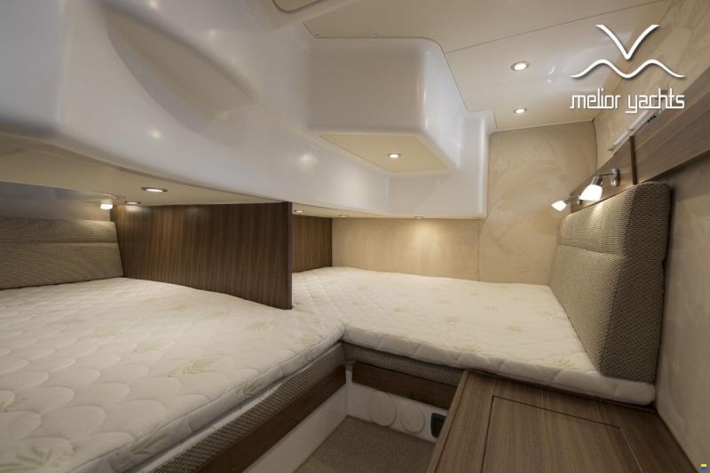 Saga 385 - Edition Walnut Interior