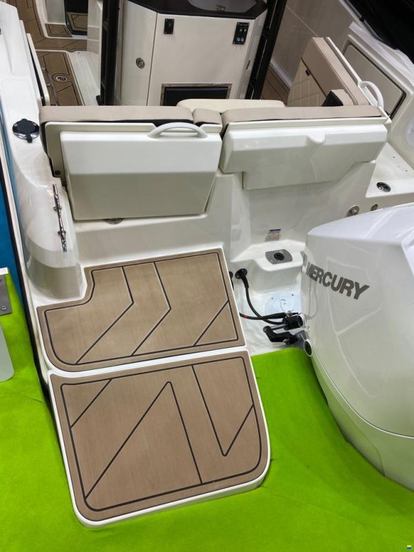 Quicksilver 805 Open + Mercury F175 SUR COMMANDE