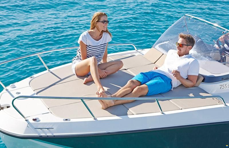 Quicksilver 755 Sundeck + Mercury F175 SUR COMMANDE