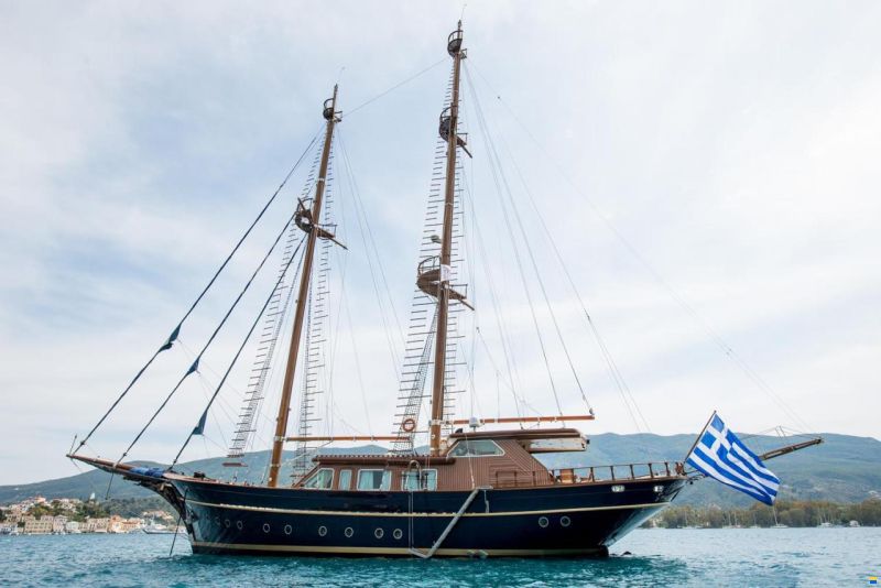 SCHOONER ( KARAVOSKARO ) Lekkas