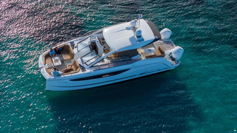 Jeanneau TH 38