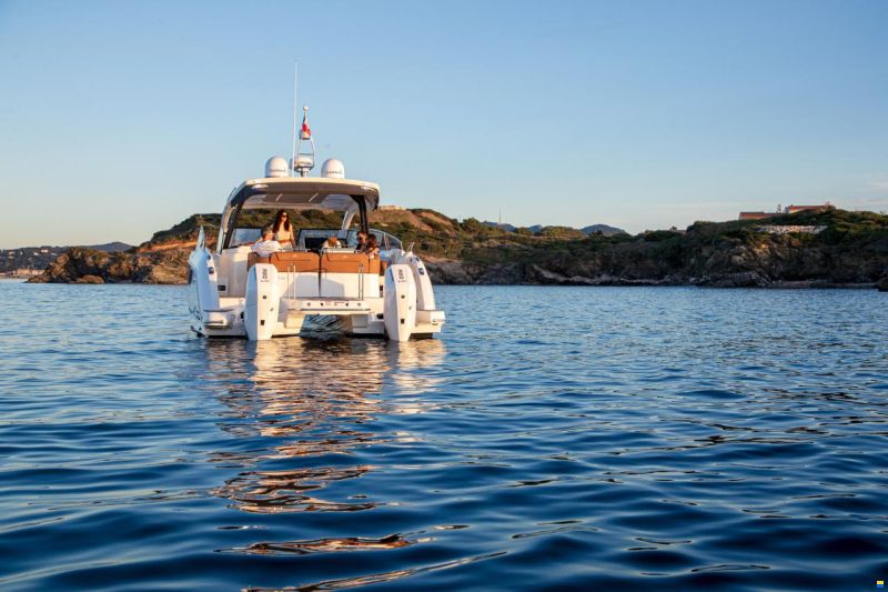 Jeanneau TH 38