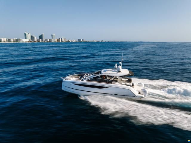 Jeanneau TH 38