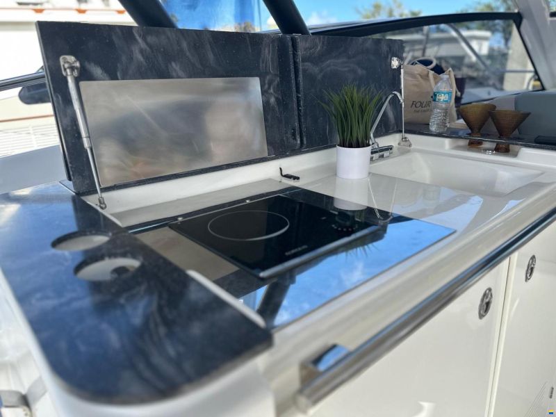 Jeanneau TH 38