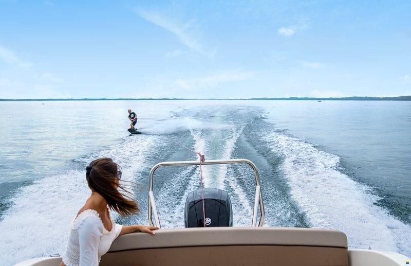 Quicksilver 605 Cruiser + Mercury F115 SUR COMMANDE