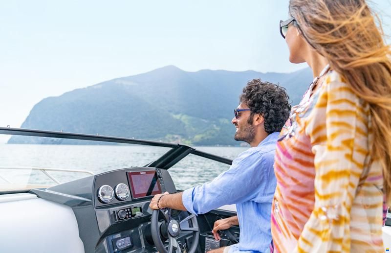 Quicksilver 675 Cruiser LUXE EDITION + Mercury F150