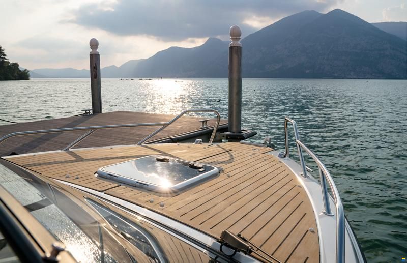 Quicksilver 675 Cruiser LUXE EDITION + Mercury F150