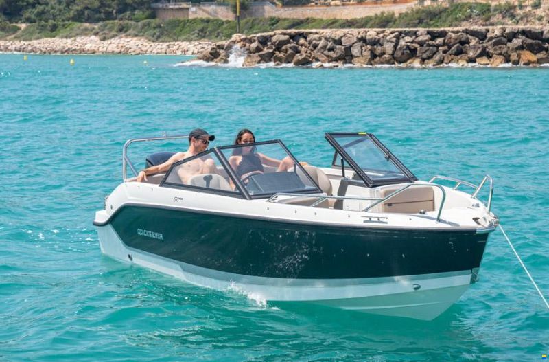 Quicksilver 555 Bowrider + Mercury F80 SUR COMMANDE