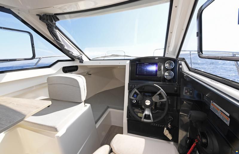 Quicksilver 705 Weekend + Mercury F150 SUR COMMANDE