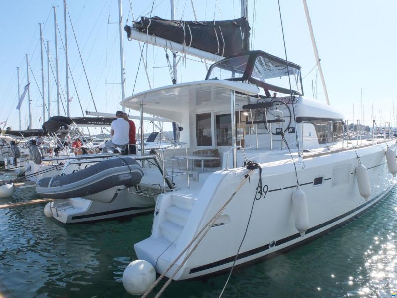 Lagoon 39