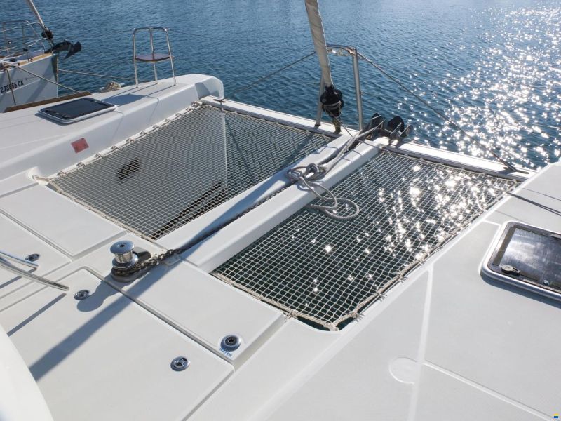 Lagoon 39