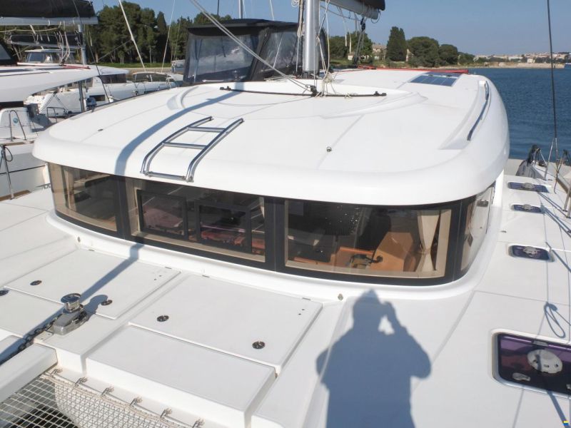 Lagoon 39