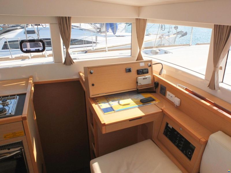 Lagoon 39