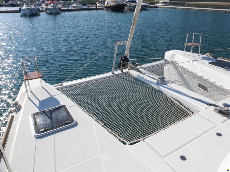 Lagoon 39