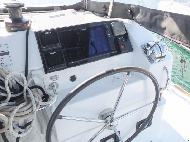 Lagoon 39
