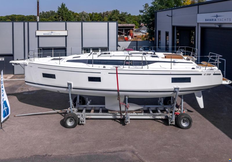 Bavaria C38 - 2026