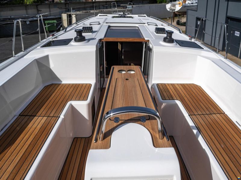 Bavaria C38 - 2026