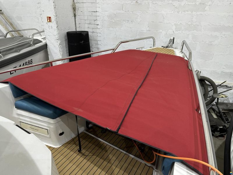 Axopar 28 Cabin