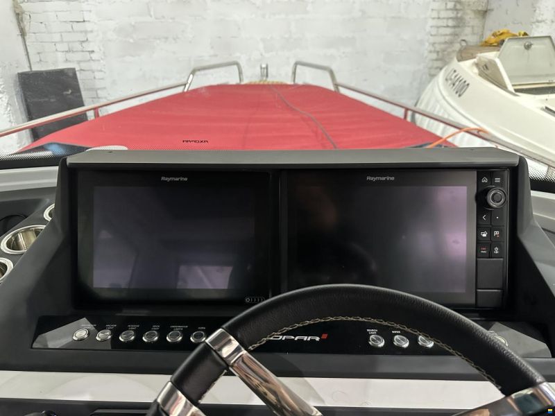 Axopar 28 Cabin