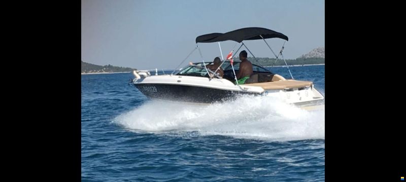 Four Winns S215