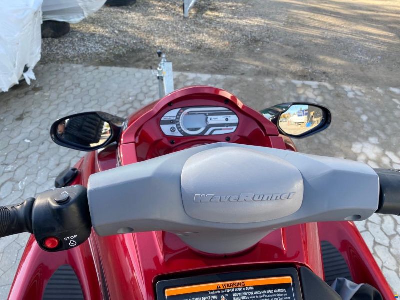Yamaha WaveRunner VX Deluxe