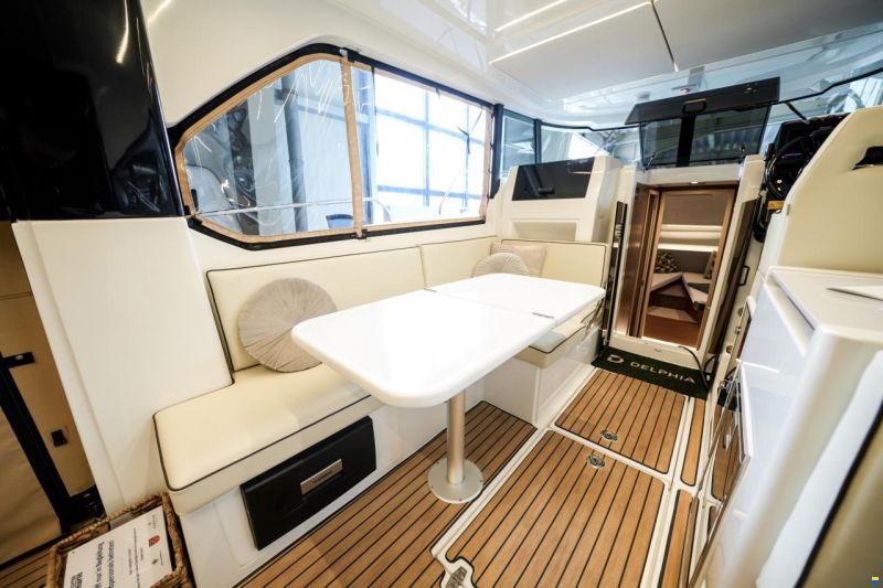 Delphia 10 LoungeTop