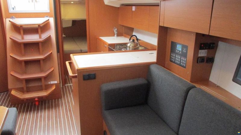 Bavaria C38