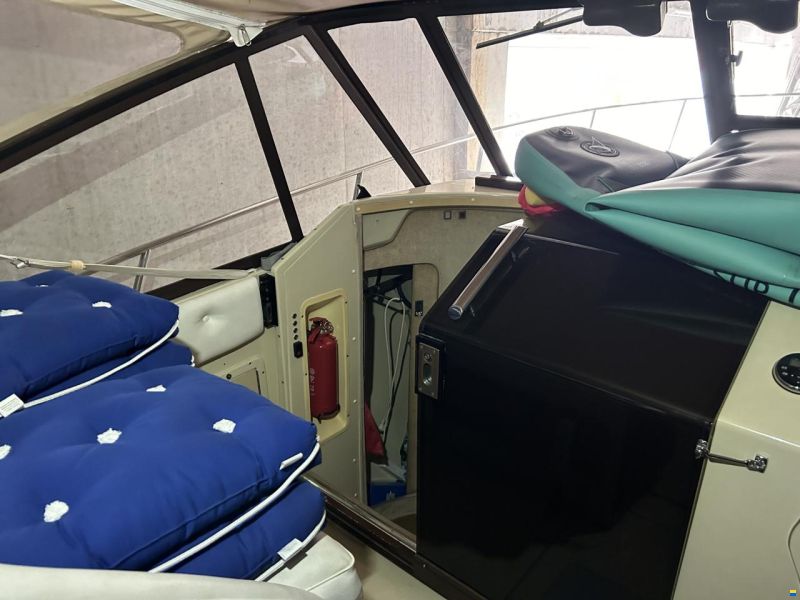 Trojan 9 M Quater Berth Express