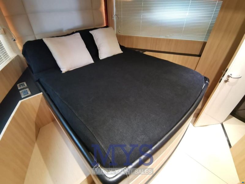 Uniesse 75 HT