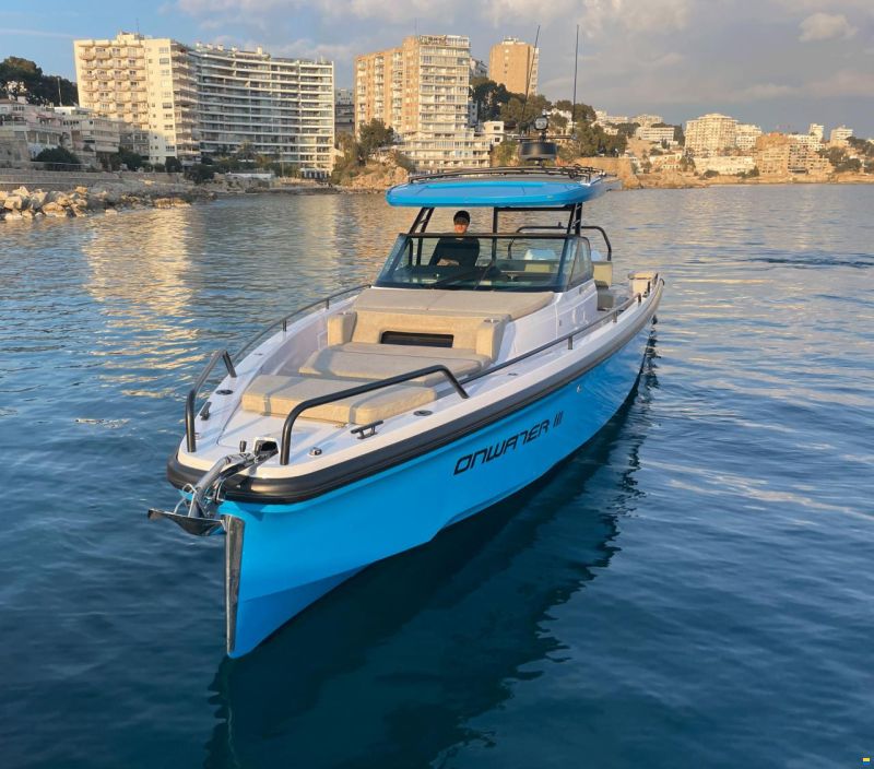 Axopar 37 ST, Brabus Line, Med Pack, Joystick