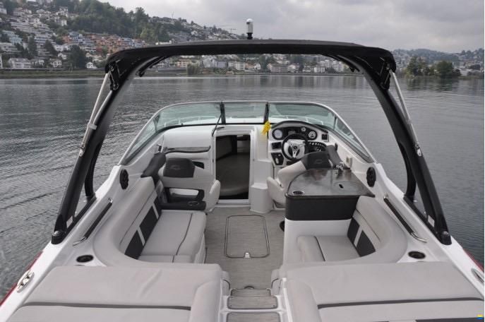 Rinker QX29