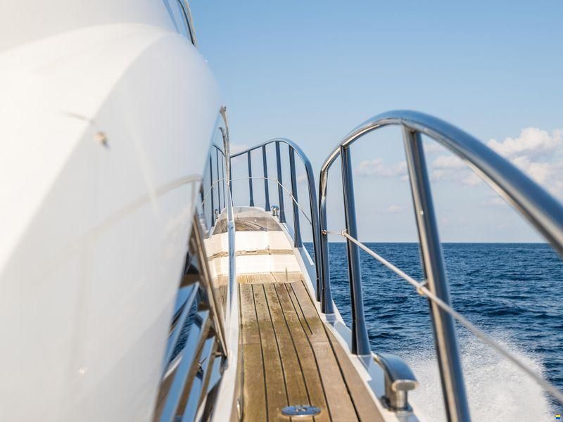 Sunseeker Predator 74